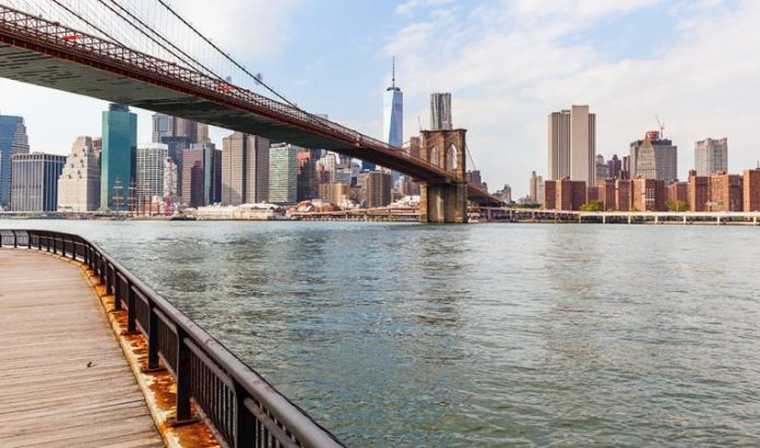 Is it safe to swim in New York City’s East River? Is it safe to swim in New York City’s East River?