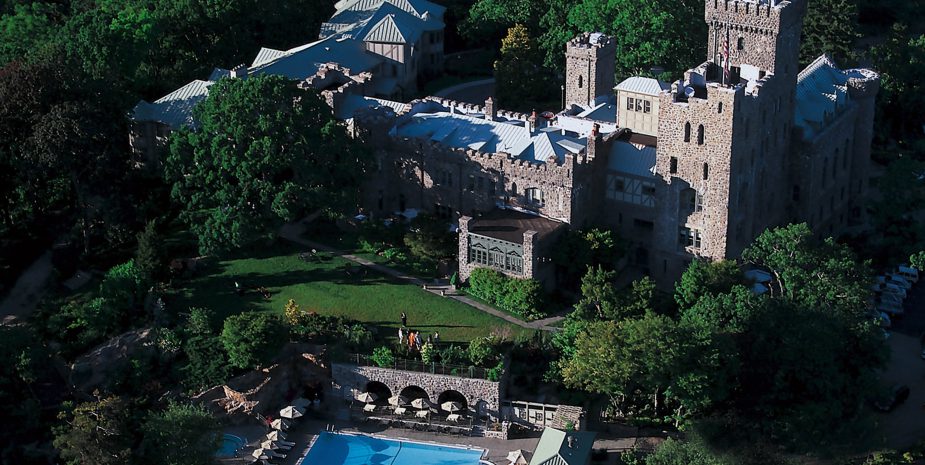 Castle On The Hudson; Romantic Escape From The City (2020) 6 Castle On The Hudson; Romantic Escape From The City (2020) 5