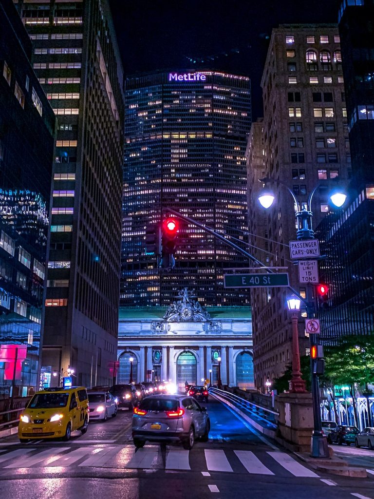 Why Is New York City Skyline Always Lit Up? 2 Why Is New York City Skyline Always Lit Up