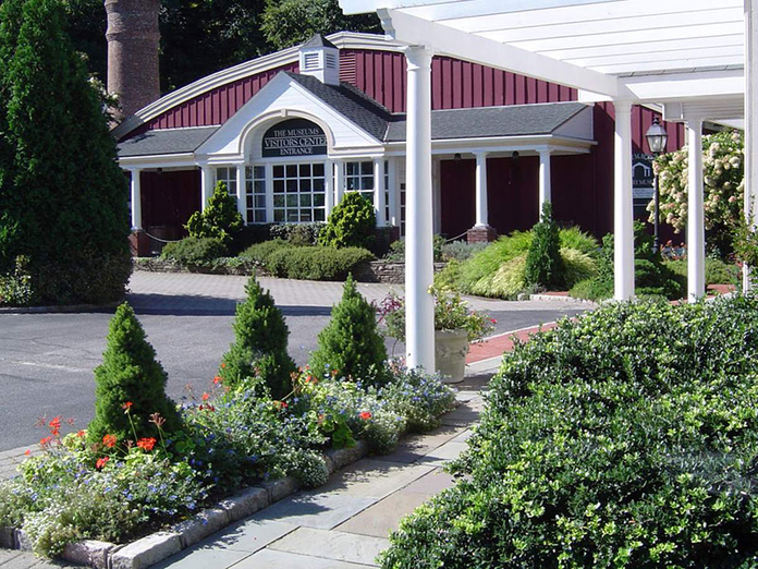 visitors_center
