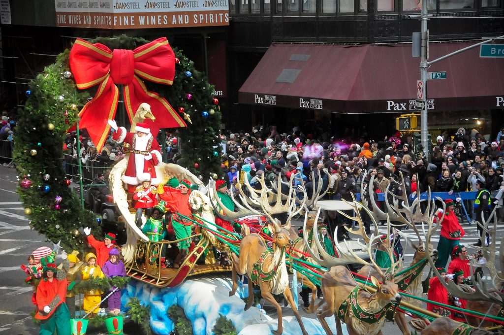 New York Thanksgiving: From Macy's Parade to Festive Dinner Cruises 1 New York Thanksgiving: From Macy's Parade to Festive Dinner Cruises 1