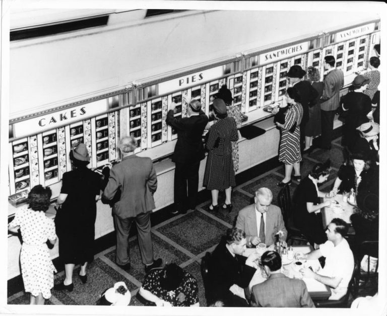 The People's Palace: The Rise and Fall of the New York Automat 1